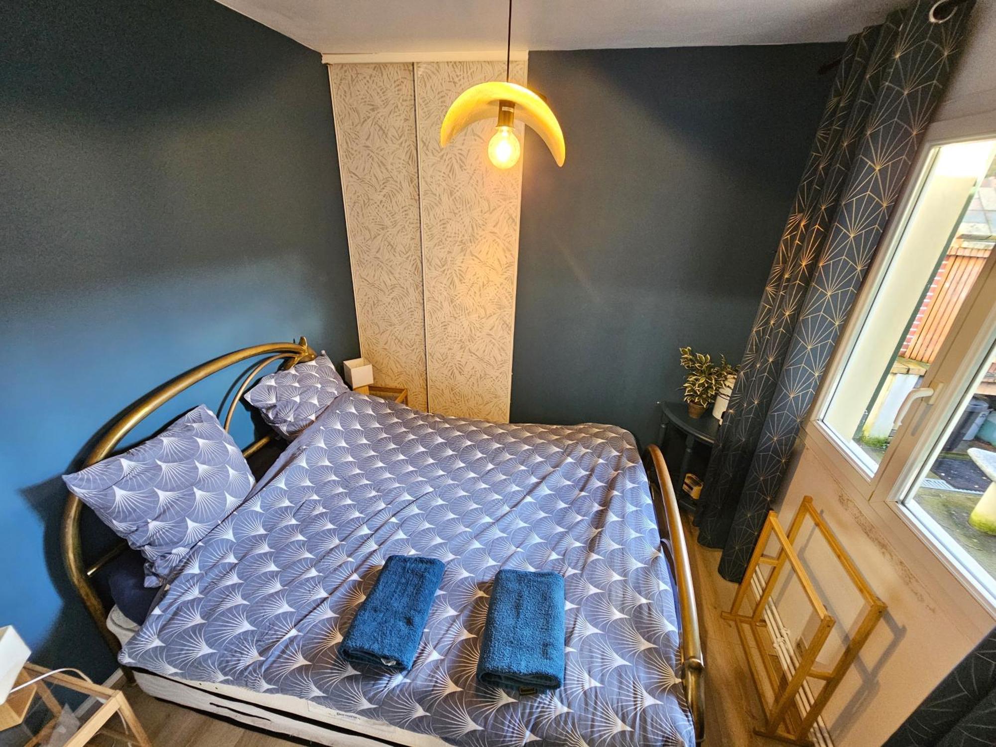 Petite Maison Au Calme Épinay-sur-Seine Екстериор снимка